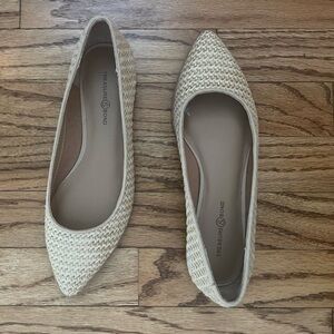 Women size 6 tan Treasure & Bond flats